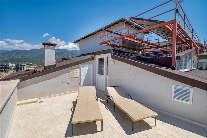 Geräumiges Penthouse im Stadtteil Oba