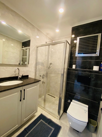 Einzigartige 1+1 Wohnung mit Zugang zum Garten