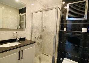 Einzigartige 1+1 Wohnung mit Zugang zum Garten