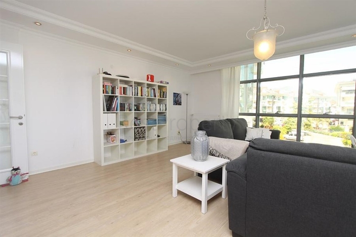 Geräumige 3+1-Wohnung im Stadtteil Dschikkilli