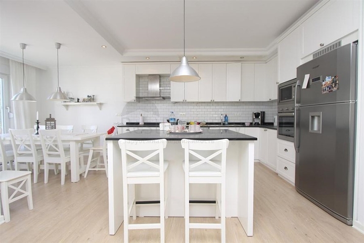 Geräumige 3+1-Wohnung im Stadtteil Dschikkilli