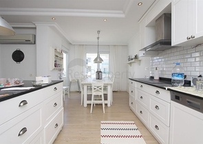 Geräumige 3+1-Wohnung im Stadtteil Dschikkilli