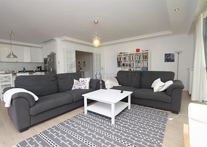 Geräumige 3+1-Wohnung im Stadtteil Dschikkilli