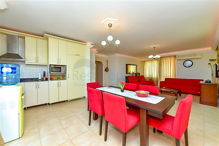 Gemütliche Dreizimmerwohnung mit spektakulärem Meerblick