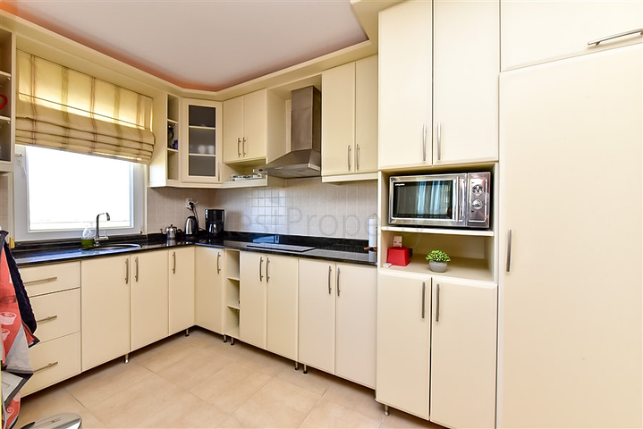 Gemütliche Dreizimmerwohnung mit spektakulärem Meerblick