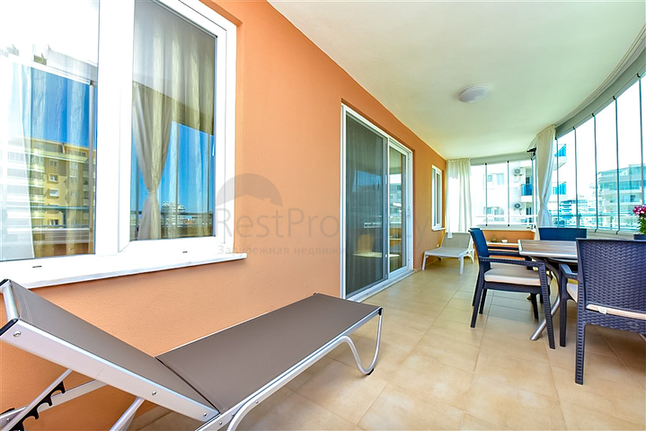 Gemütliche Dreizimmerwohnung mit spektakulärem Meerblick