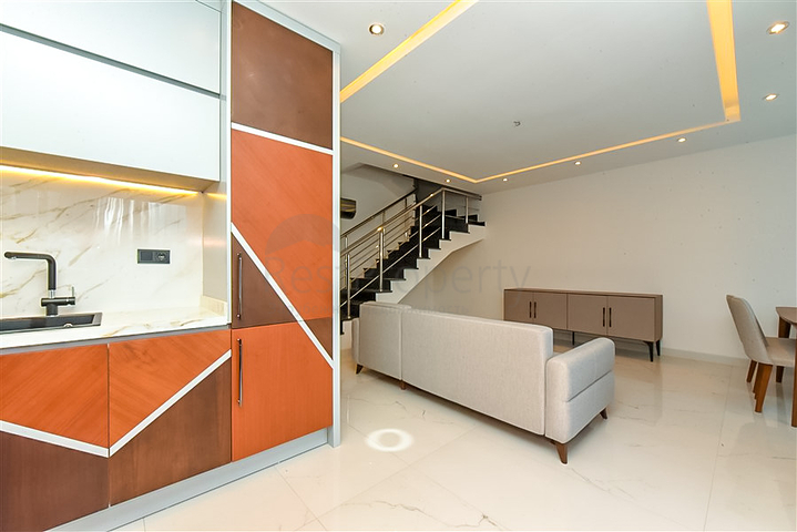 Luxus-Penthouse an der ersten Küste in Beide