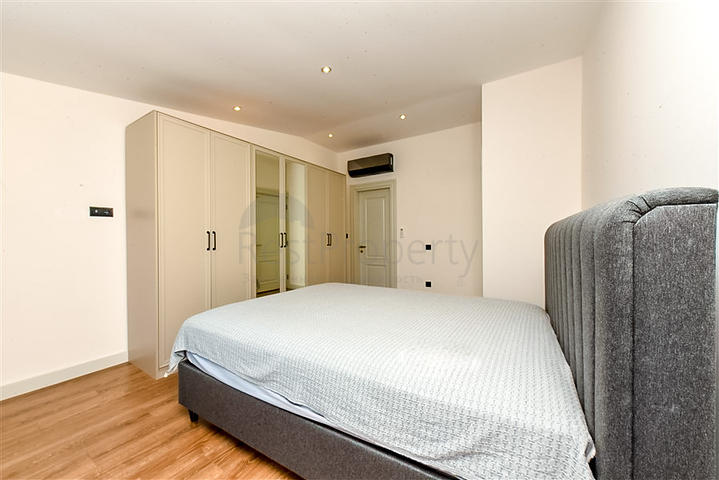 Luxus-Penthouse an der ersten Küste in Beide