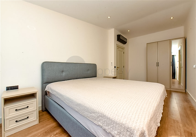 Luxus-Penthouse an der ersten Küste in Beide