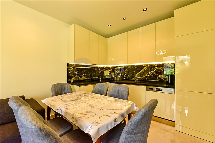 1+1 Wohnung in einem neuen Komplex, 300 Meter vom Strand entfernt