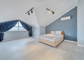 Geräumige 4+1-Wohnung mit Möbeln und Geräten in einer prestigeträchtigen Gegend