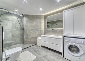 Geräumige 4+1-Wohnung mit Möbeln und Geräten in einer prestigeträchtigen Gegend