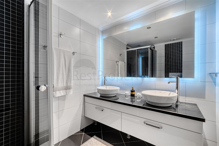 Möblierte Wohnung mit 2+1 Aufenthaltsgenehmigung in der Gegend von Dschikkilli