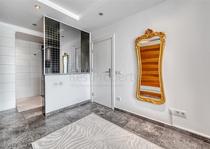 Möblierte Wohnung mit 2+1 Aufenthaltsgenehmigung in der Gegend von Dschikkilli