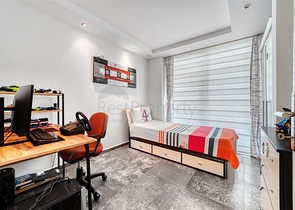 Möblierte Wohnung mit 2+1 Aufenthaltsgenehmigung in der Gegend von Dschikkilli