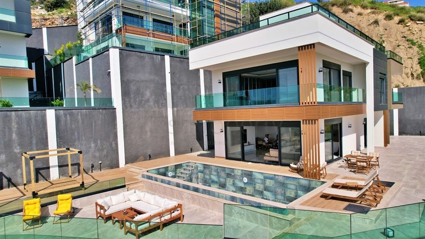 5+1 Luxusvilla mit spektakulärer Aussicht