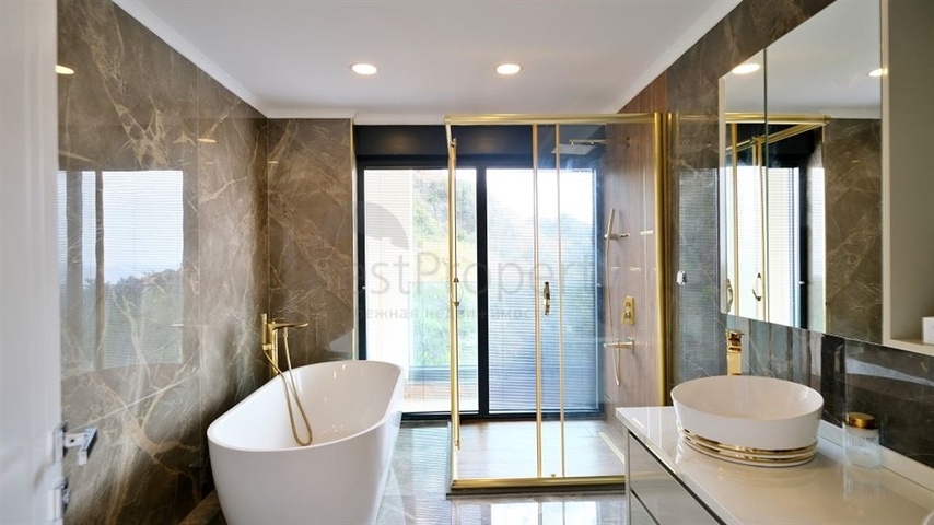 5+1 Luxusvilla mit spektakulärer Aussicht