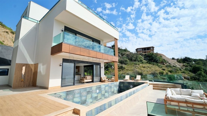 5+1 Luxusvilla mit spektakulärer Aussicht