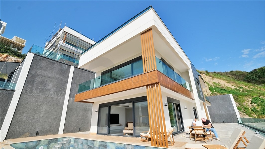 5+1 Luxusvilla mit spektakulärer Aussicht