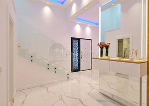 5+1 Luxusvilla mit spektakulärer Aussicht