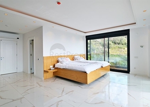 5+1 Luxusvilla mit spektakulärer Aussicht