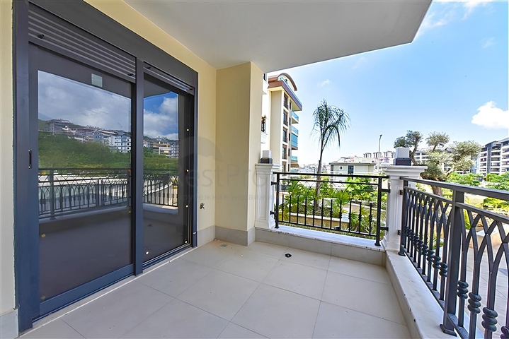 3+1 Wohnung in einem Luxus-Komplex mit Familienkonzept