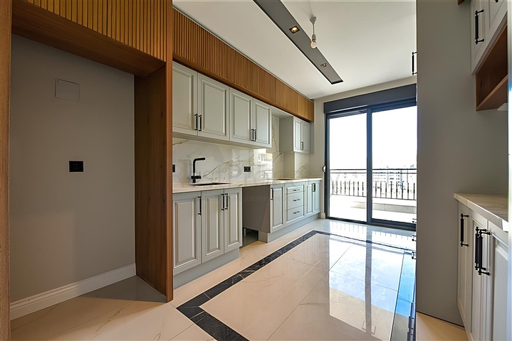 Helle und geräumige Wohnung in einer modernen Wohnanlage im Stadtteil Oba