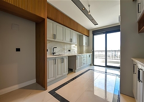 Helle und geräumige Wohnung in einer modernen Wohnanlage im Stadtteil Oba