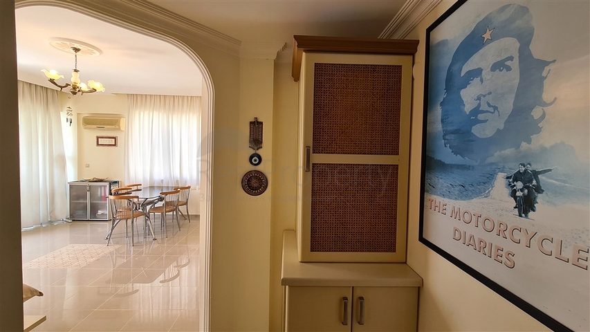 Wohnung 1+1 große Fläche im Zentrum von Alanya