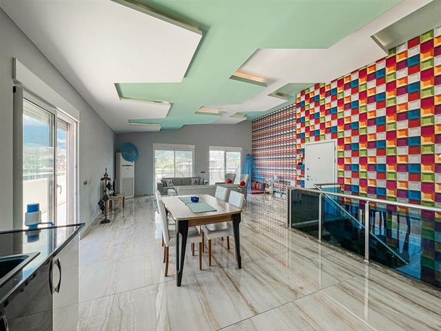 3+1 Penthouse mit Meerblick