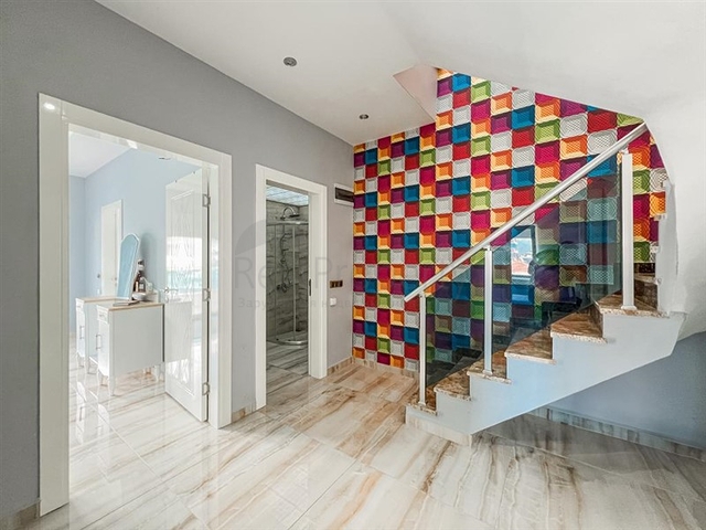 3+1 Penthouse mit Meerblick