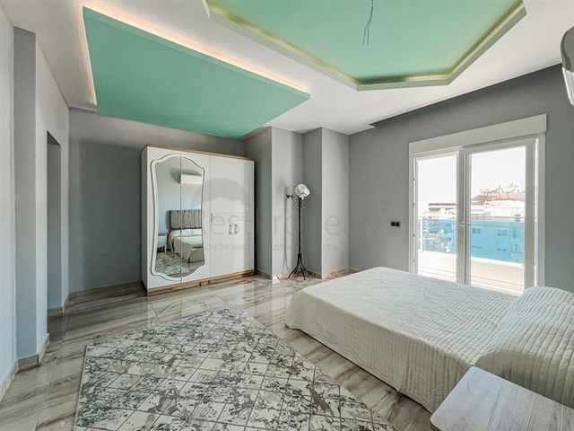 3+1 Penthouse mit Meerblick