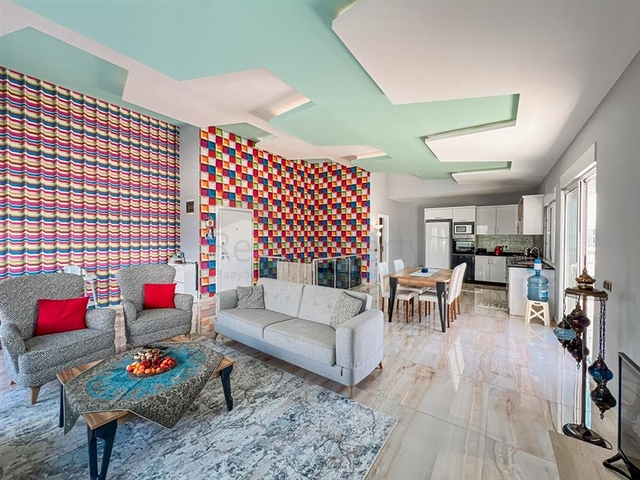 3+1 Penthouse mit Meerblick