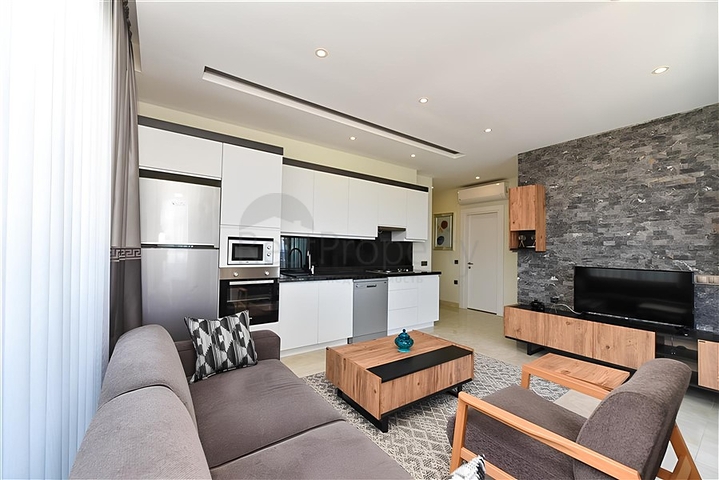 Apartment mit 2+1 Grundriss an der ersten Küste in Mahmutlar