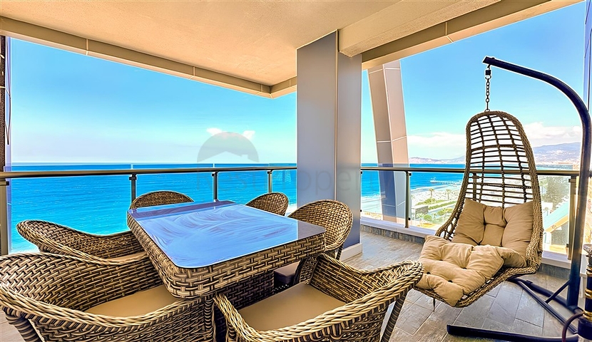 Schöne Wohnung in einer Residenz am Meer im Stadtteil Mahmutlar