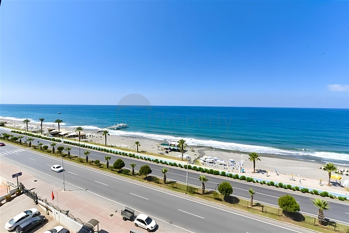 Schöne Wohnung in einer Residenz am Meer im Stadtteil Mahmutlar