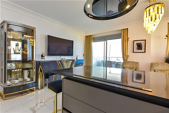 Schöne Wohnung in einer Residenz am Meer im Stadtteil Mahmutlar