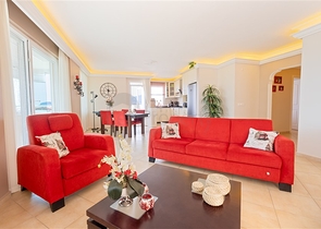 Gemütliche Dreizimmerwohnung mit atemberaubender Aussicht