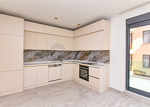 2+1 Wohnung in einem Premium-Komplex im Zentrum von Alanya 