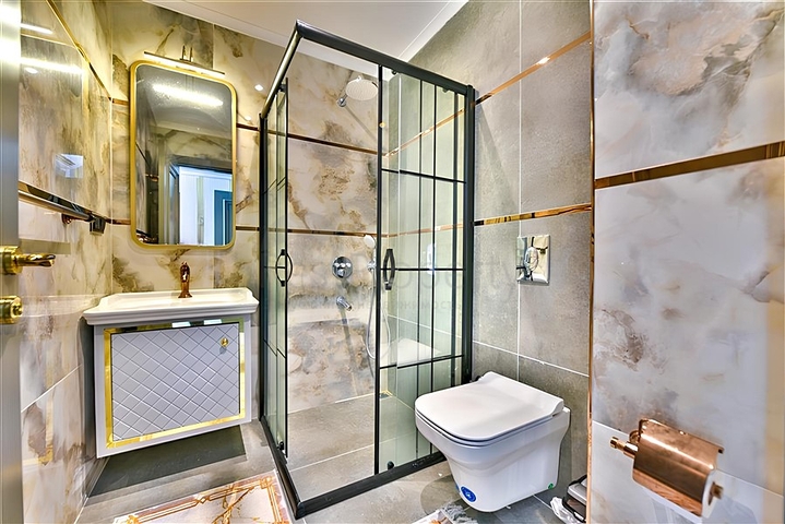 Villa mit Blick auf das Mittelmeer und die Festung von Alanya