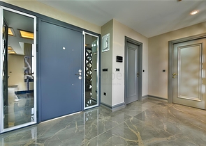 Villa mit Blick auf das Mittelmeer und die Festung von Alanya