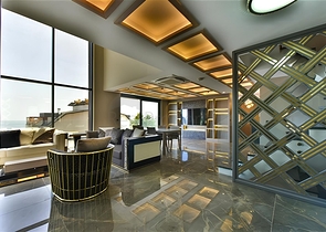 Villa mit Blick auf das Mittelmeer und die Festung von Alanya