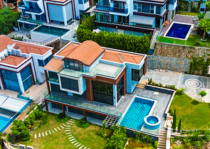 Villa mit Blick auf das Mittelmeer und die Festung von Alanya