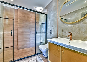 Villa mit Blick auf das Mittelmeer und die Festung von Alanya