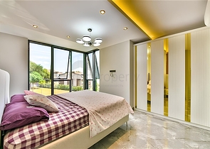 Villa mit Blick auf das Mittelmeer und die Festung von Alanya