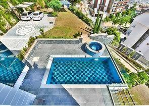 Villa mit Blick auf das Mittelmeer und die Festung von Alanya