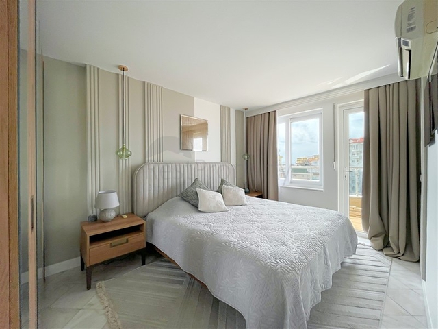 3+1 Penthouse mit Meer- und Bergblick