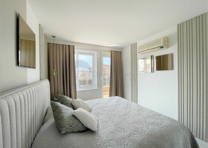 3+1 Penthouse mit Meer- und Bergblick