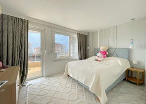 3+1 Penthouse mit Meer- und Bergblick