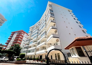 3+1 Penthouse mit Meer- und Bergblick